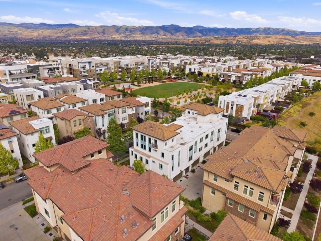 Image 72 of property listing at 280 William Manly Street 6, San Jose, CA 95136