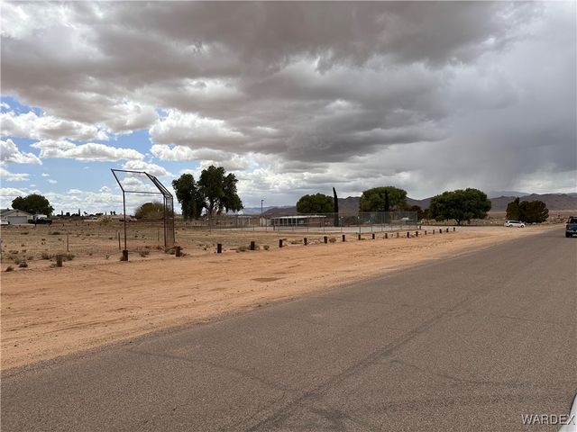 7634 E Vista Drive, Kingman, AZ 86401