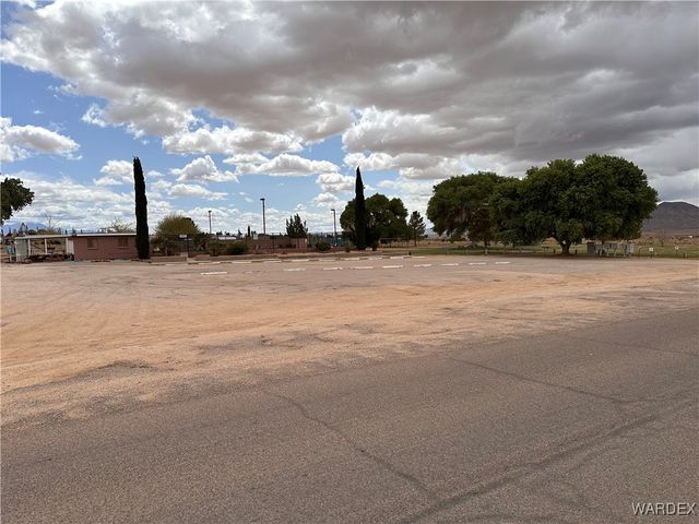 7634 E Vista Drive, Kingman, AZ 86401