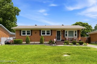 5603 Barksdale Dr, Louisville, KY 40258