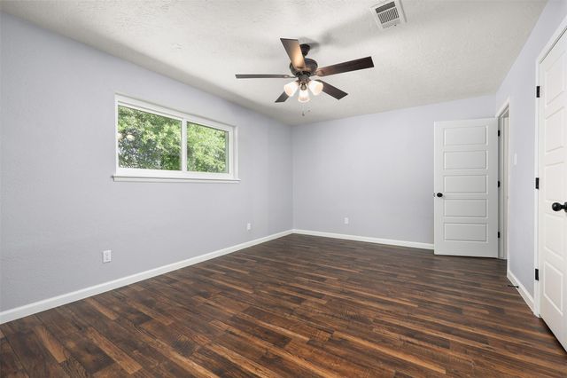 7314 Robin Street, Texas City, TX 77591