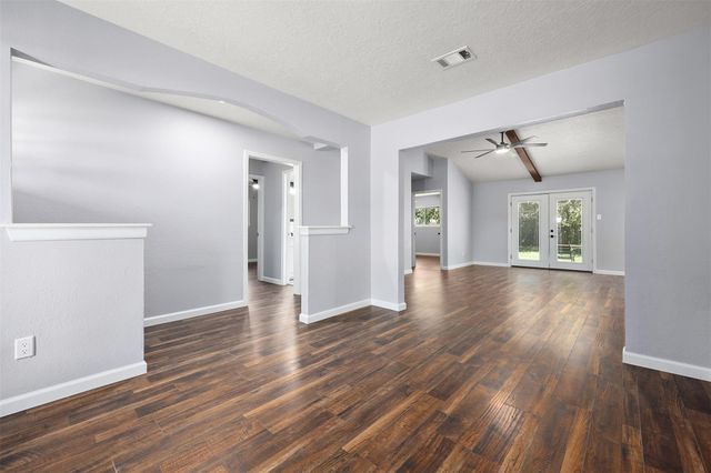 7314 Robin Street, Texas City, TX 77591