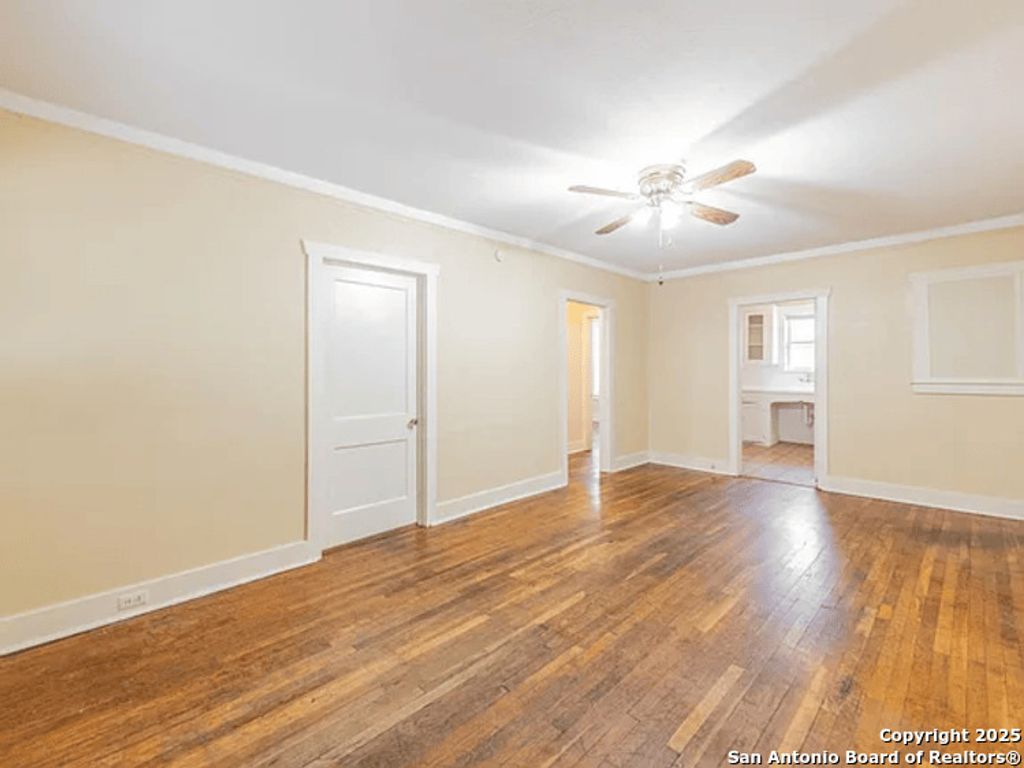 631 E Ashby, San Antonio, TX 78212