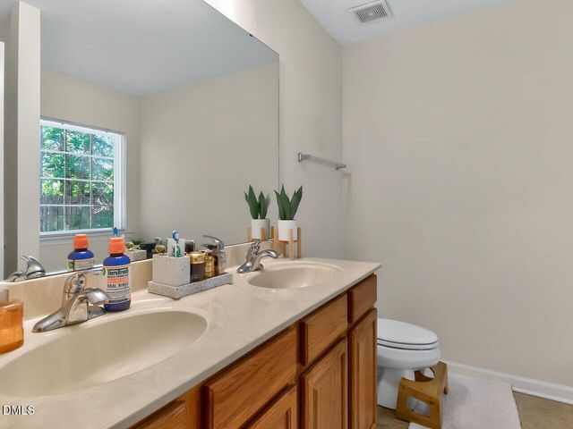 6200 Saltville Court, Raleigh, NC 27610