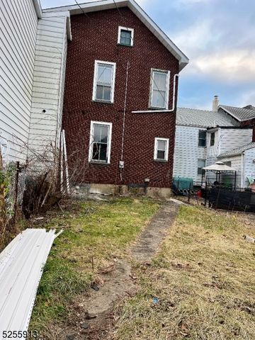 507 S Main St, Phillipsburg Town, NJ 08865