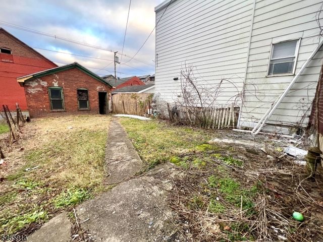 507 S Main St, Phillipsburg Town, NJ 08865