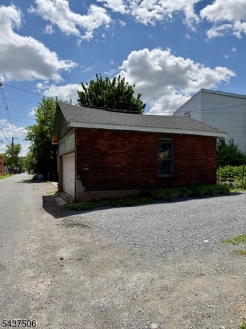507 S Main St, Phillipsburg Town, NJ 08865