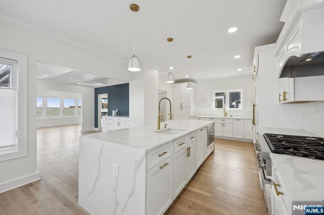606 5th Street, Carlstadt, NJ 07072