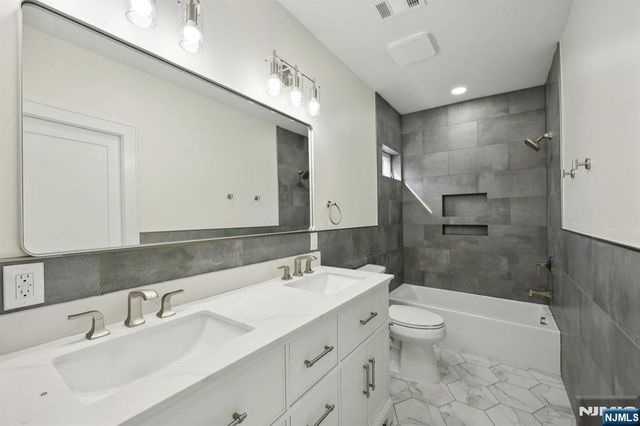 606 5th Street, Carlstadt, NJ 07072