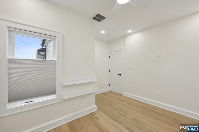 606 5th Street, Carlstadt, NJ 07072