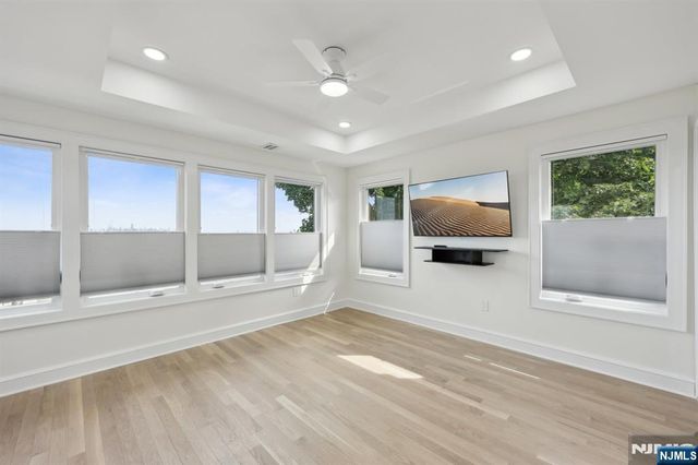 606 5th Street, Carlstadt, NJ 07072