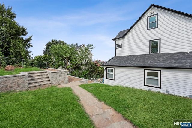 606 5th Street, Carlstadt, NJ 07072