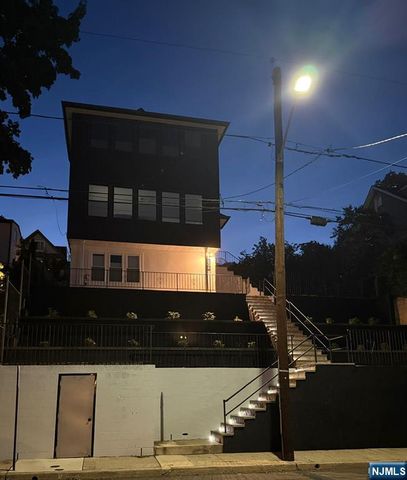 606 5th Street, Carlstadt, NJ 07072