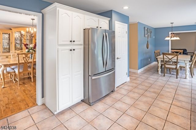 25 Tamarack Dr, Roxbury Twp., NJ 07876