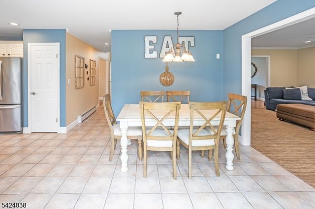 25 Tamarack Dr, Roxbury Twp., NJ 07876