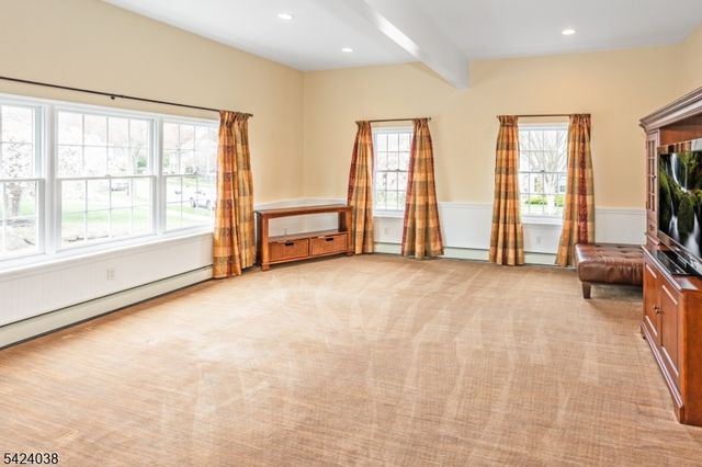 25 Tamarack Dr, Roxbury Twp., NJ 07876