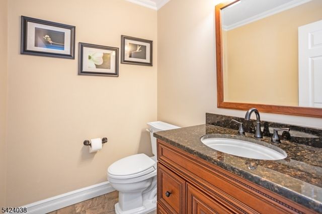 25 Tamarack Dr, Roxbury Twp., NJ 07876