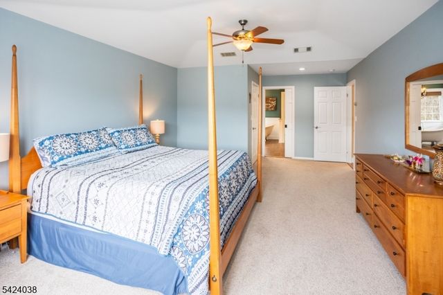 25 Tamarack Dr, Roxbury Twp., NJ 07876