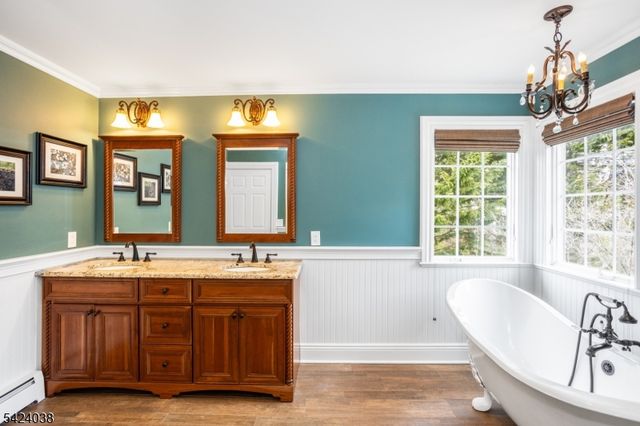 25 Tamarack Dr, Roxbury Twp., NJ 07876