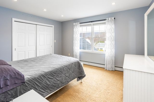 25 Tamarack Dr, Roxbury Twp., NJ 07876