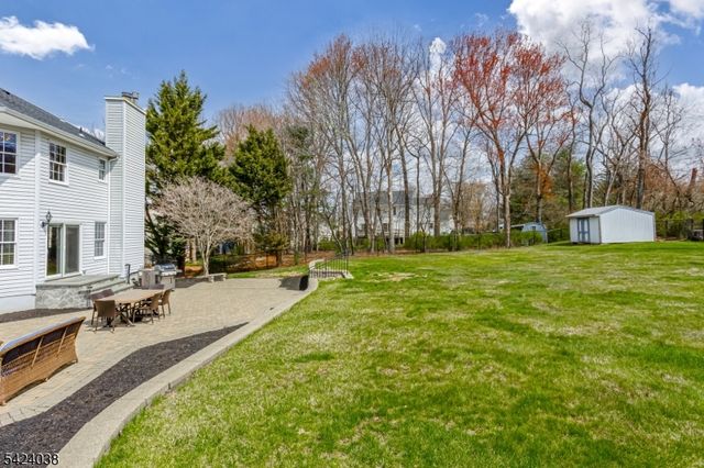 25 Tamarack Dr, Roxbury Twp., NJ 07876