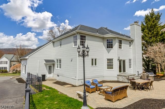 25 Tamarack Dr, Roxbury Twp., NJ 07876