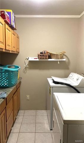 1203 E Lake Drive, Perryville, MO 63775