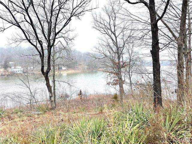 1203 E Lake Drive, Perryville, MO 63775