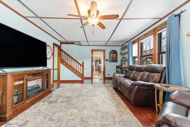 42169 N 6th Avenue, Antioch, IL 60002