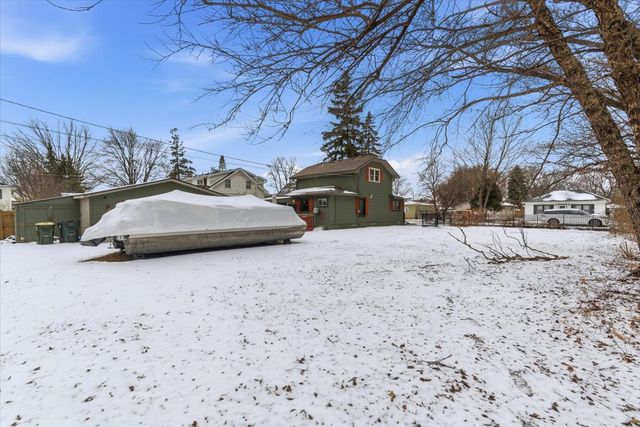 42169 N 6th Avenue, Antioch, IL 60002