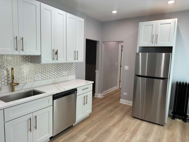 1705 W Albion Avenue 3, Chicago, IL 60626