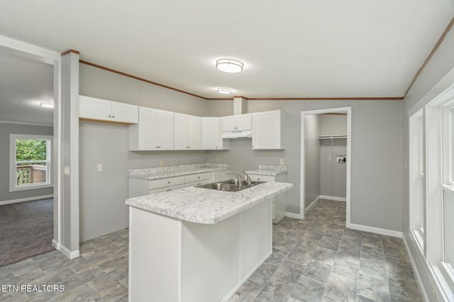 130 Westford Drive, Strawberry Plains, TN 37871