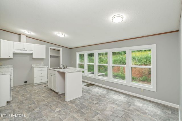 130 Westford Drive, Strawberry Plains, TN 37871