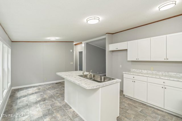 130 Westford Drive, Strawberry Plains, TN 37871