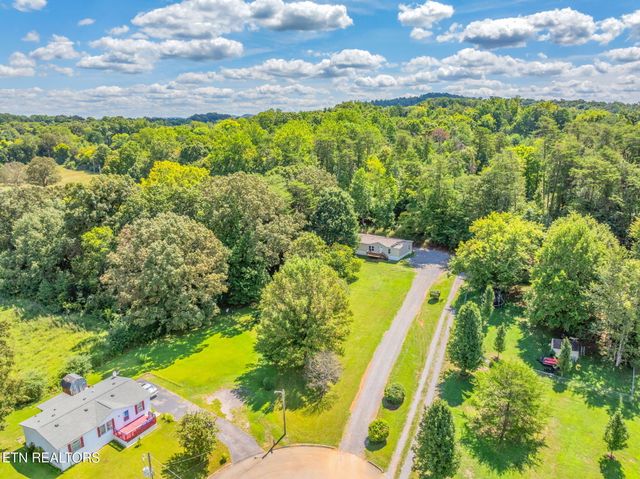 130 Westford Drive, Strawberry Plains, TN 37871
