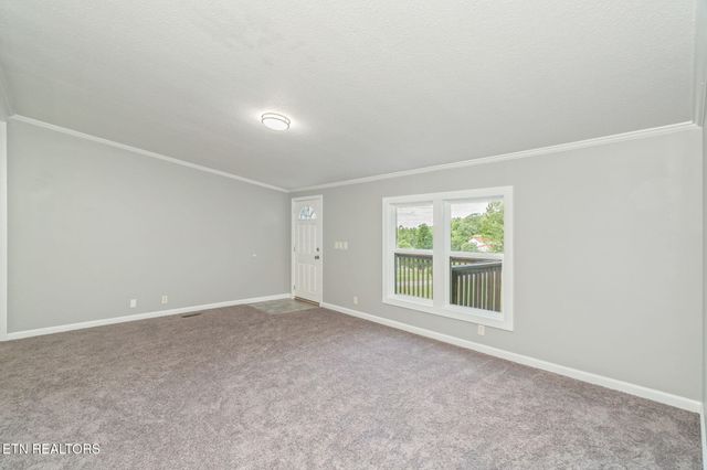 130 Westford Drive, Strawberry Plains, TN 37871