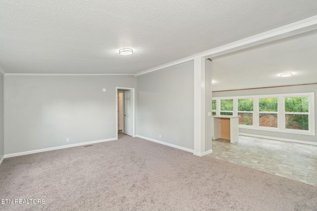 130 Westford Drive, Strawberry Plains, TN 37871