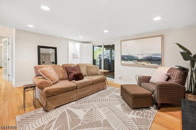 125 Kitchell Lake Dr, West Milford Twp., NJ 07480