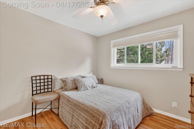 5060 Warmbriar Drive, White Lake Charter Township, MI 48383