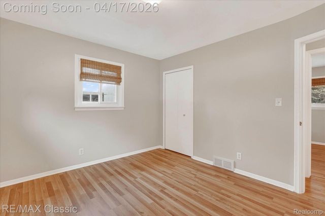 5060 Warmbriar Drive, White Lake Charter Township, MI 48383