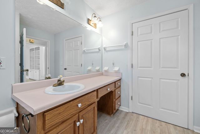 605 Chenocetah Drive, Cornelia, GA 30531