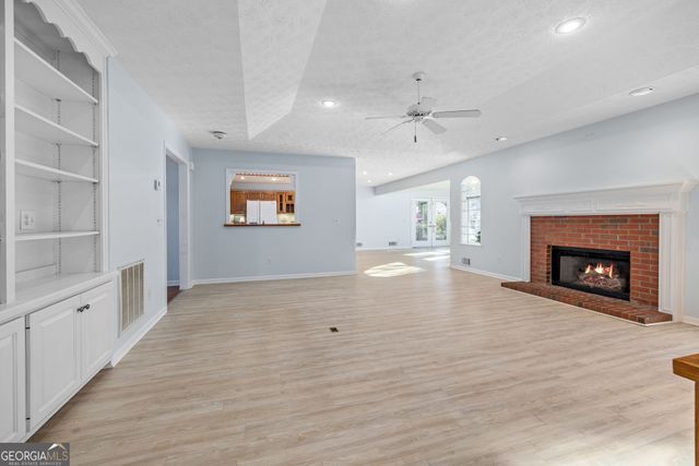 605 Chenocetah Drive, Cornelia, GA 30531