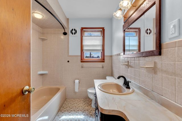 1700 6th Avenue, Neptune City, NJ 07753