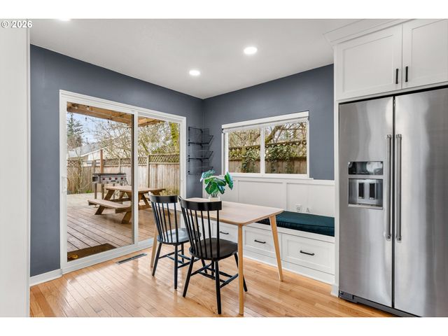 4735 SUSSEX St, West Linn, OR 97068