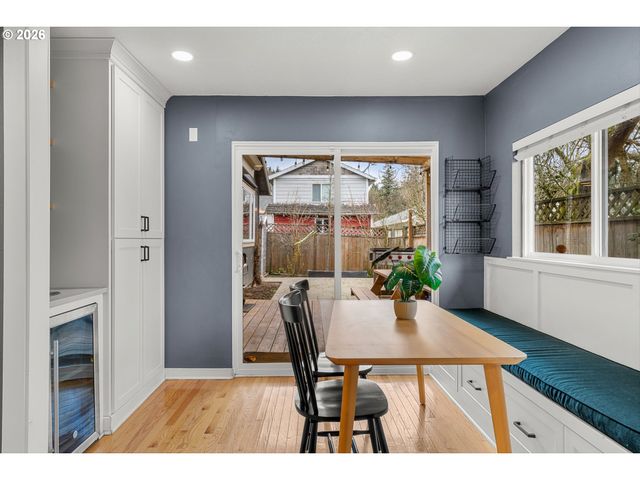 4735 SUSSEX St, West Linn, OR 97068