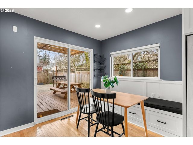 4735 SUSSEX St, West Linn, OR 97068