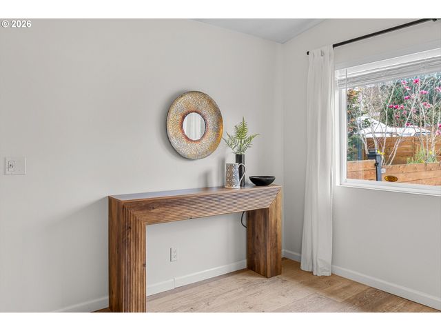 4735 SUSSEX St, West Linn, OR 97068