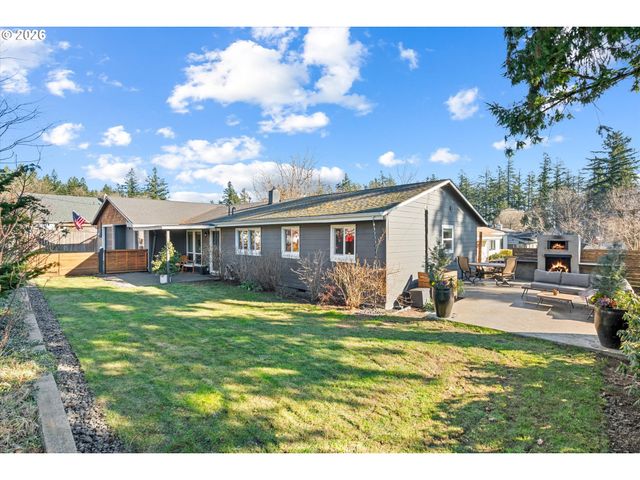 4735 SUSSEX St, West Linn, OR 97068
