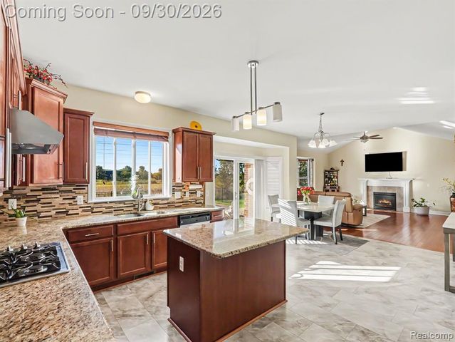 623 Ambleside Lane, Canton, MI 48187