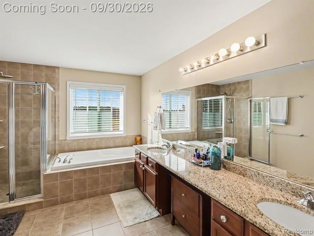 623 Ambleside Lane, Canton, MI 48187